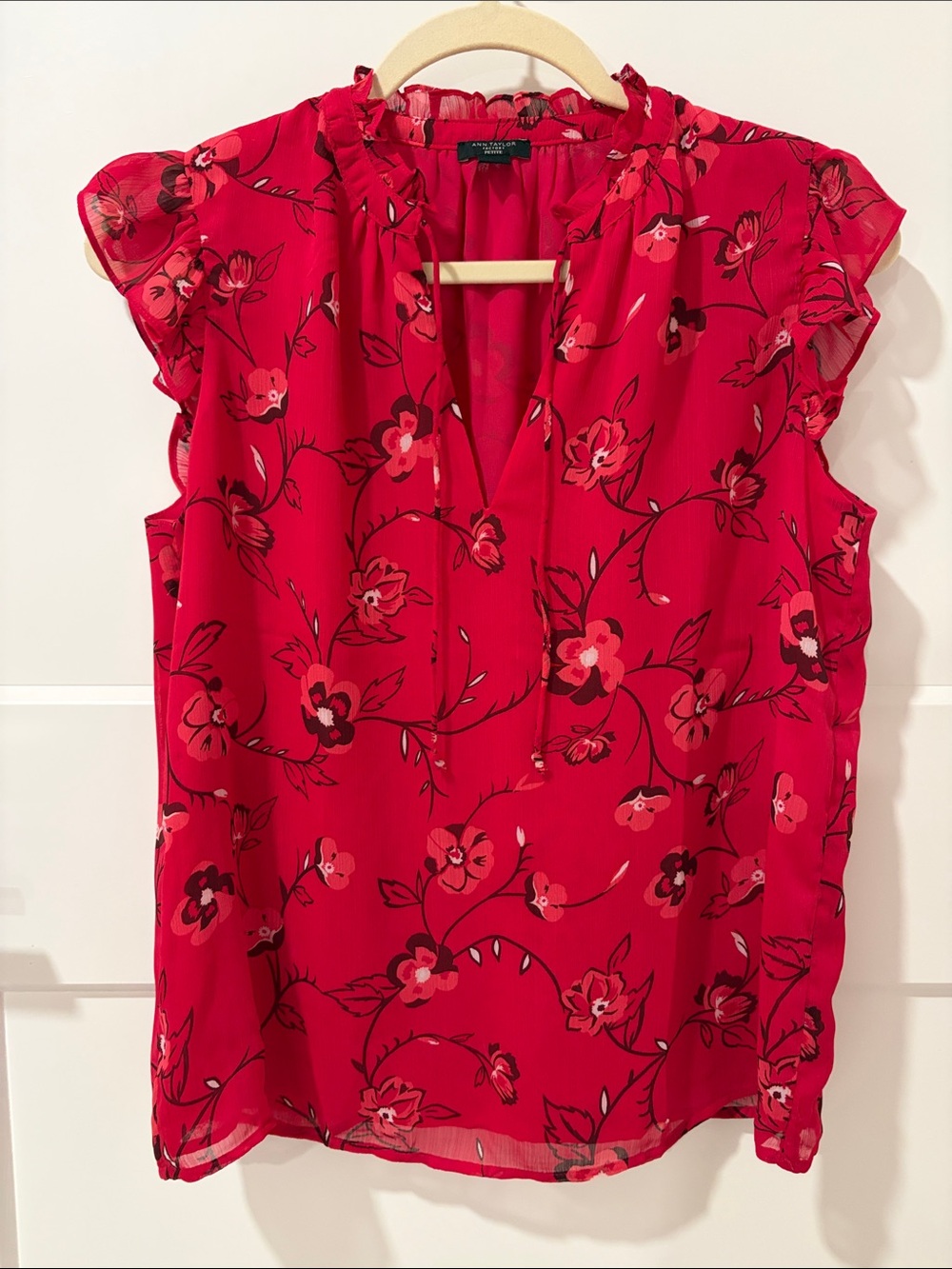 Ann Taylor Pink Floral V-Neck Ruffle Cap-Sleeve Blouse